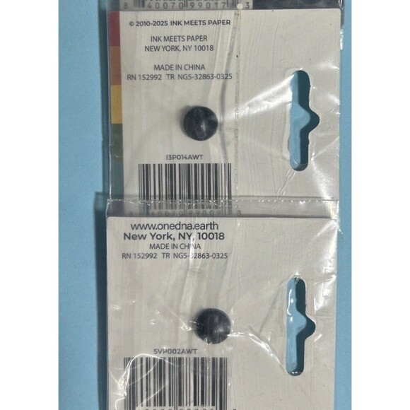 2 Pride Pins -Heart and Hi Gay New in Package - Picture 4 of 4